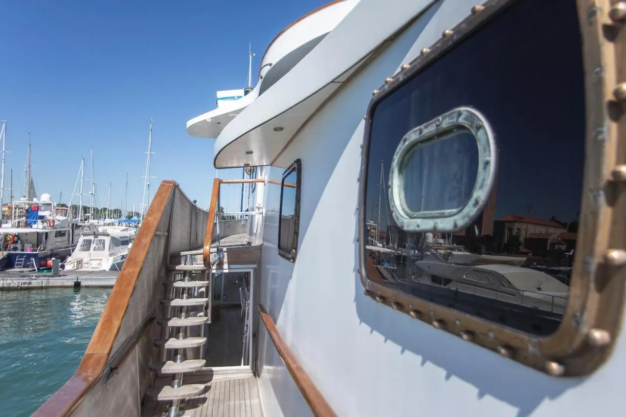 Yacht Bert Venezia Italy